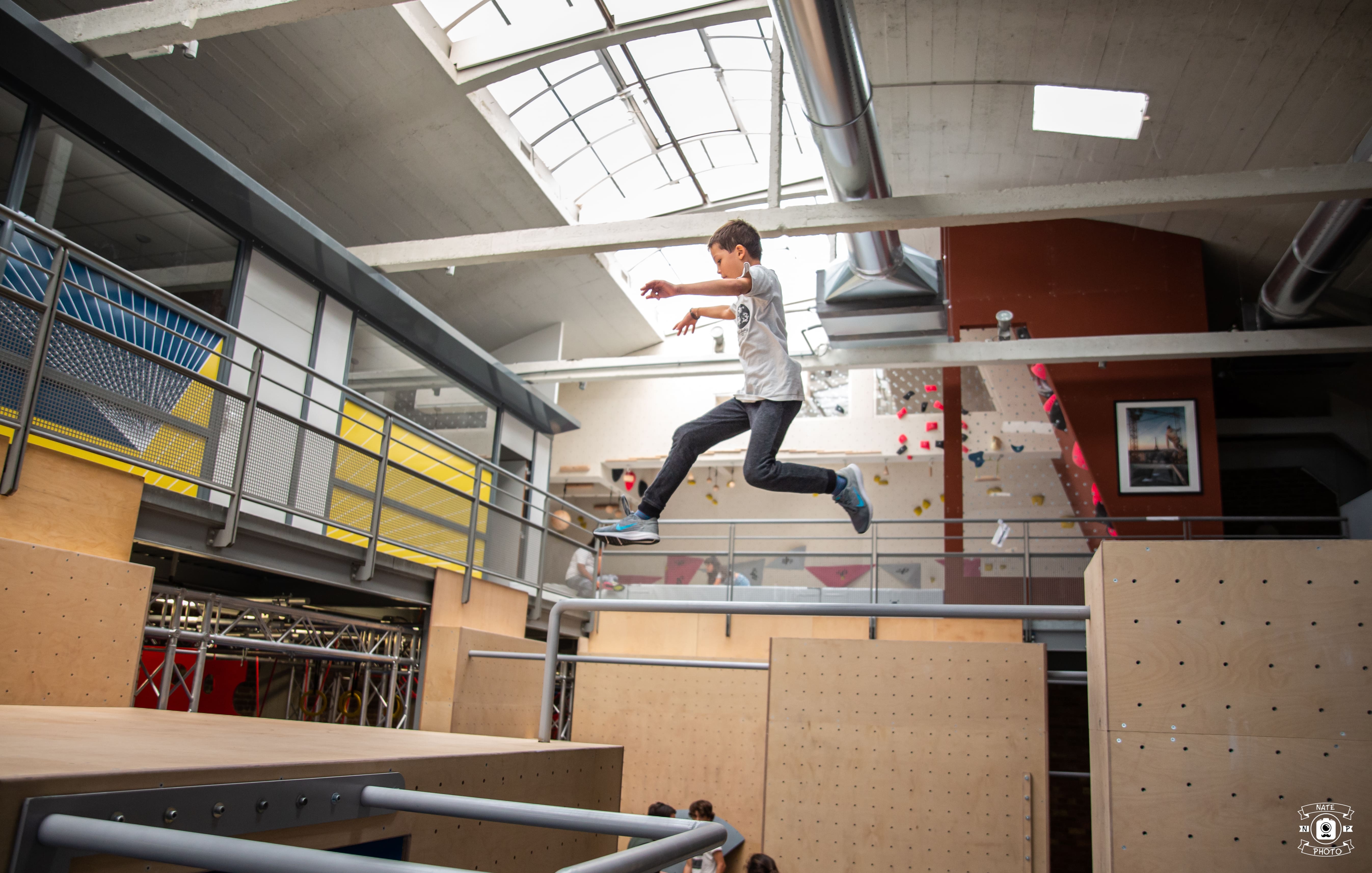 Parcours d'obstacles et activité ninja en intérieur à Pantin