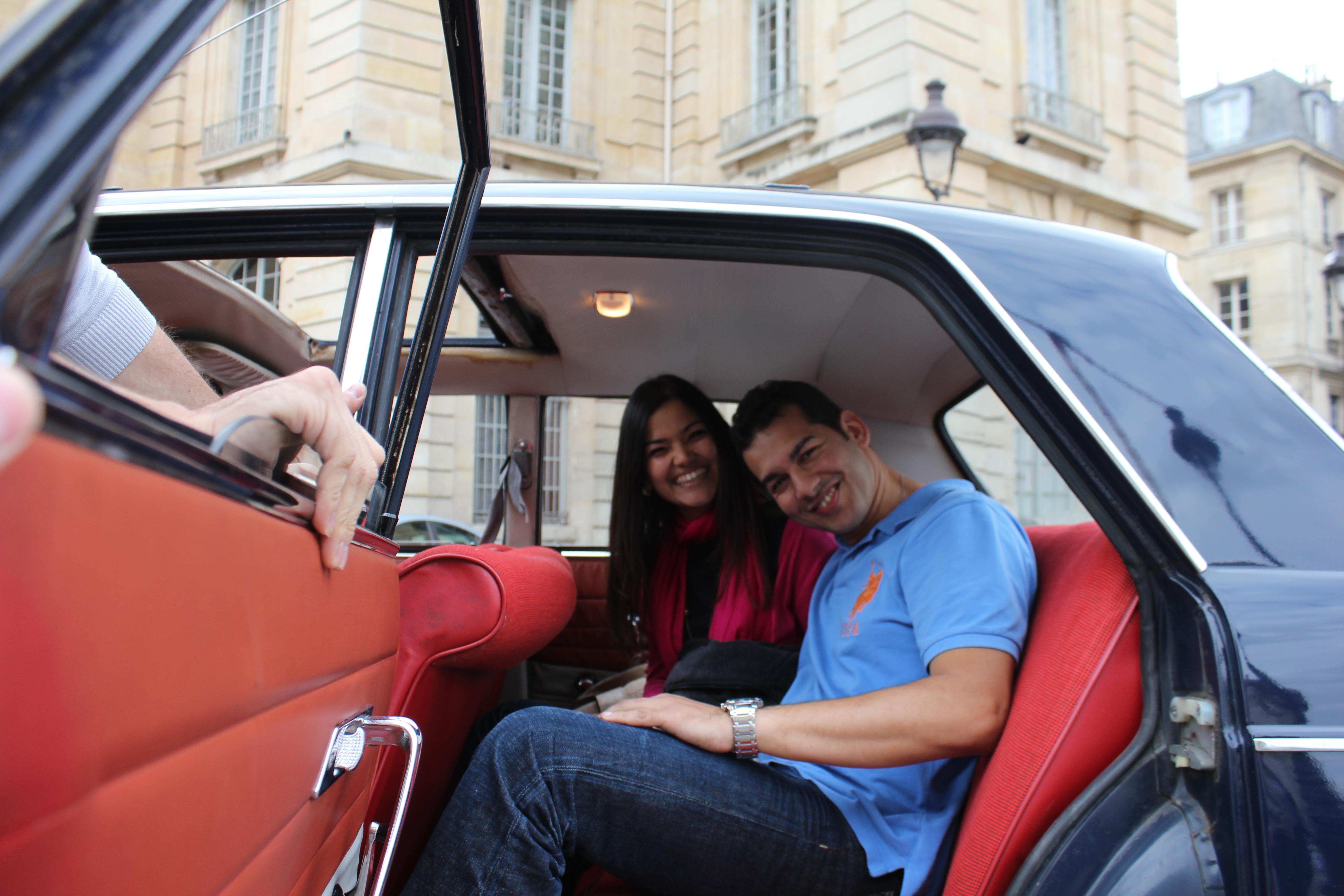 Balade VIP en Peugeot 404 de 1963 à Paris - Rive Gauche