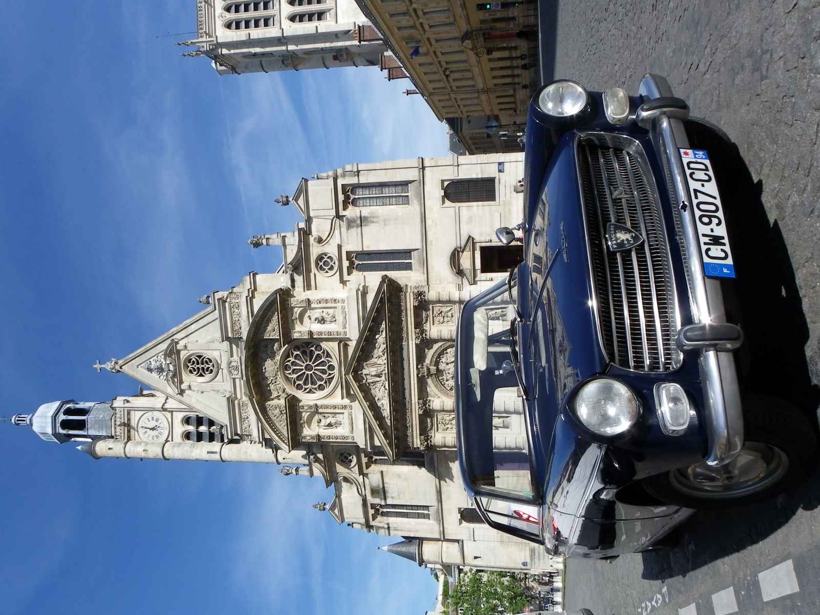 Visite guidée Paris vintage en voiture de collection