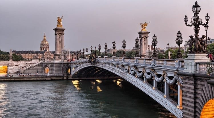 Visite en moto de Paris - Jour et Nuit