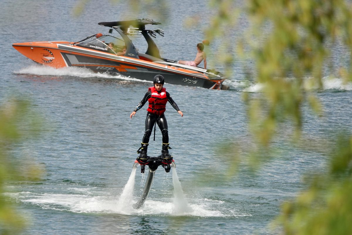 Flyboard à Cerfontaine, Belgique