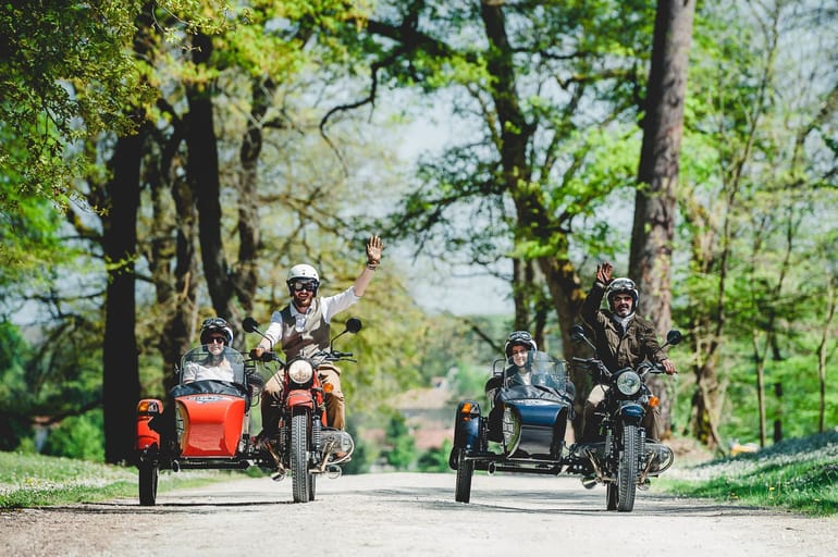 Balade insolite en moto side-car vintage à Bordeaux