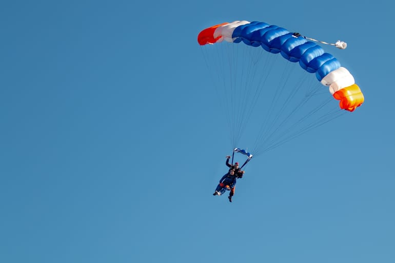 Saut en Parachute à Vannes dans le Morbihan