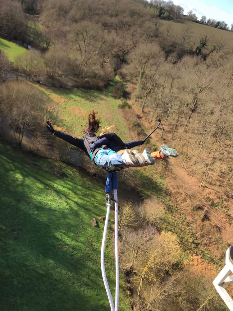 Saut à l'élastique à Saint Georges le Gaultier