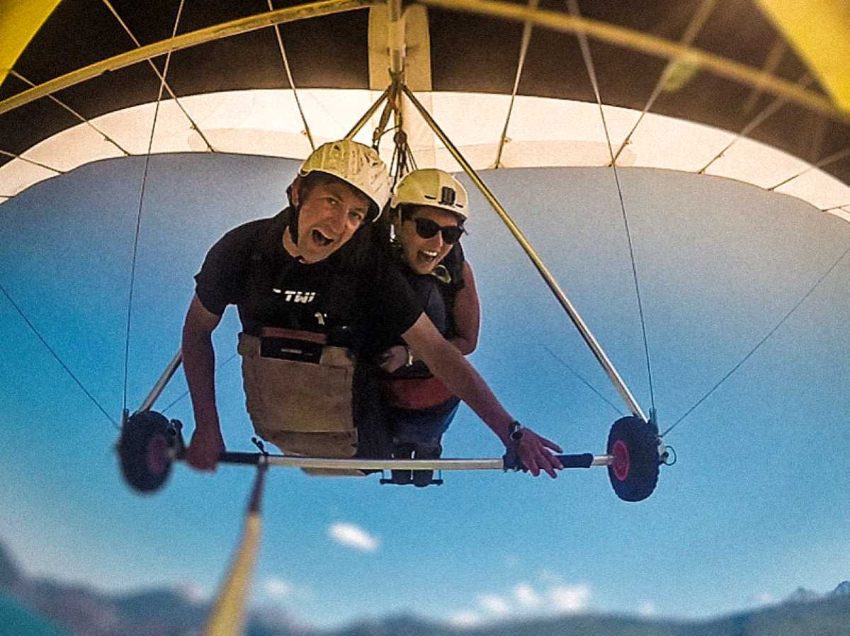 Vol en deltaplane au dessus du Lac d'Annecy