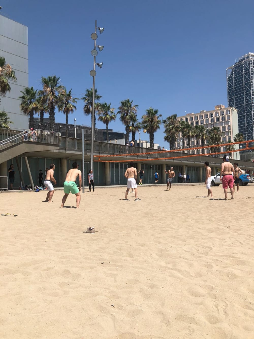 Parcours sportif sur la plage à Barcelone - Teambuilding 