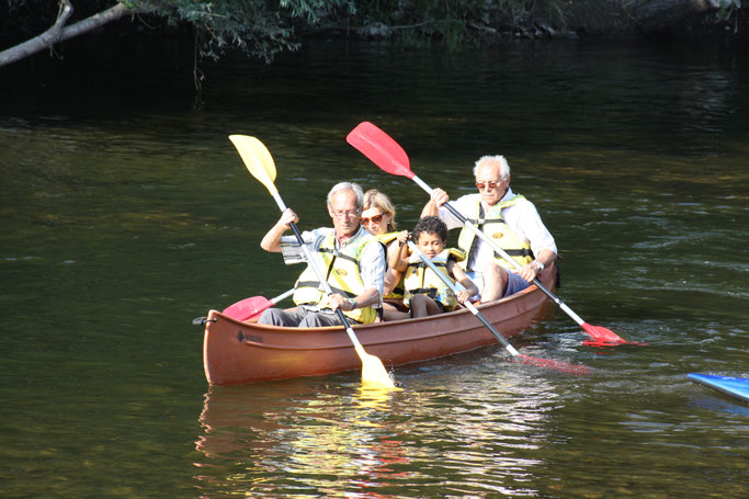 Balade en canoë-kayak sur le  lac de Castelnau-Lassouts-Lous