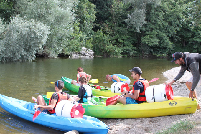 Balade en canoë-kayak sur le  lac de Castelnau-Lassouts-Lous