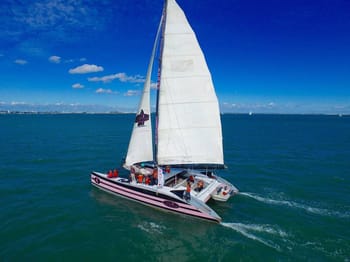 Croisière à bord d'un catamaran à Port Blanc
