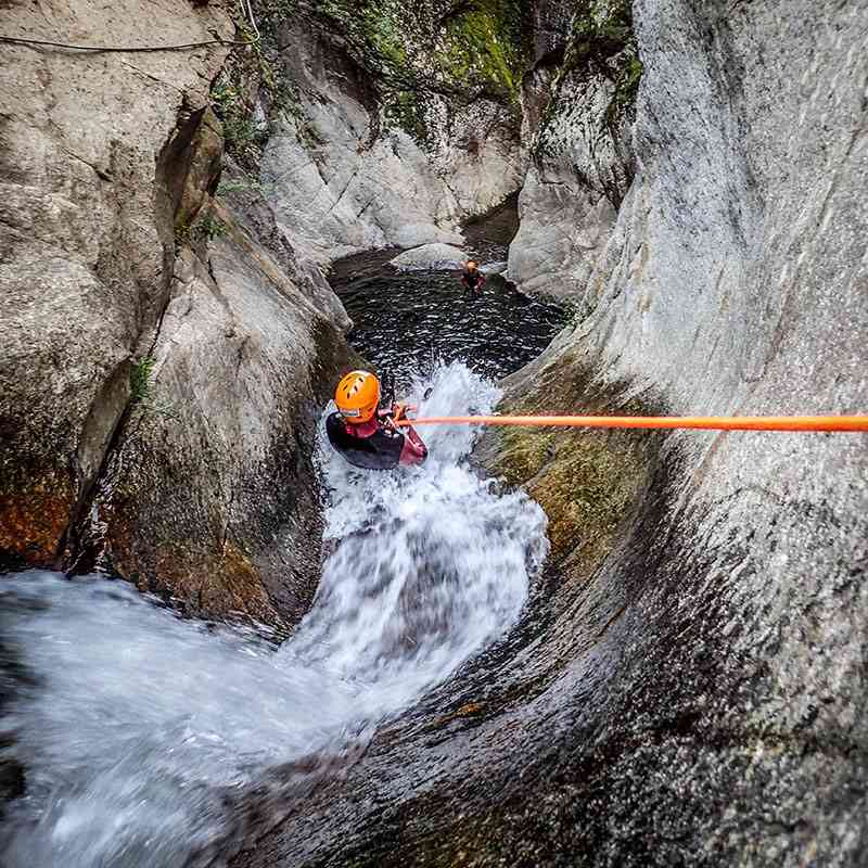 Canyoning à Prades  - Niveau 3 - Sportif