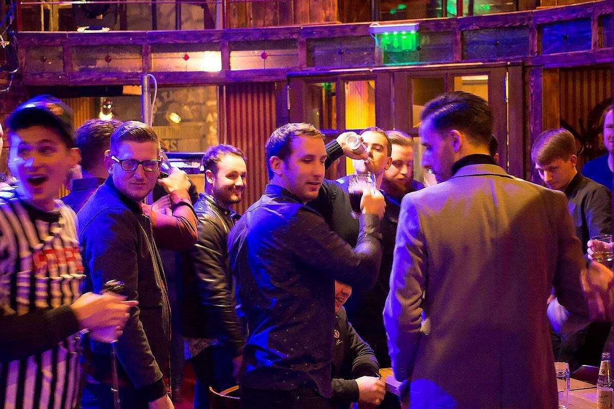 Tournée des bars & Défis EVG et EVJF à Budapest