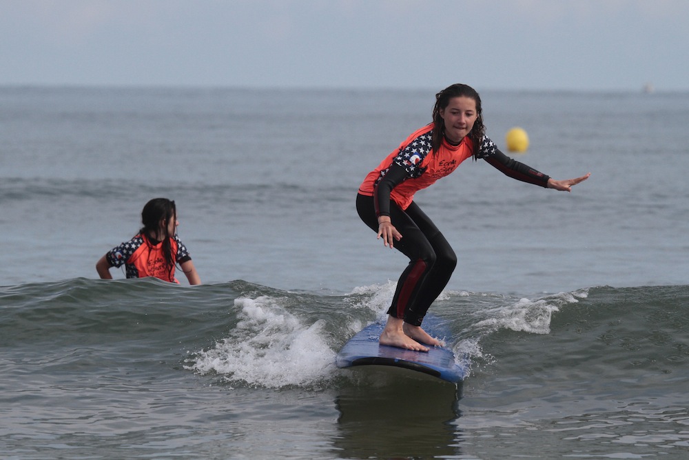 Cours et stages de surf à Hendaye