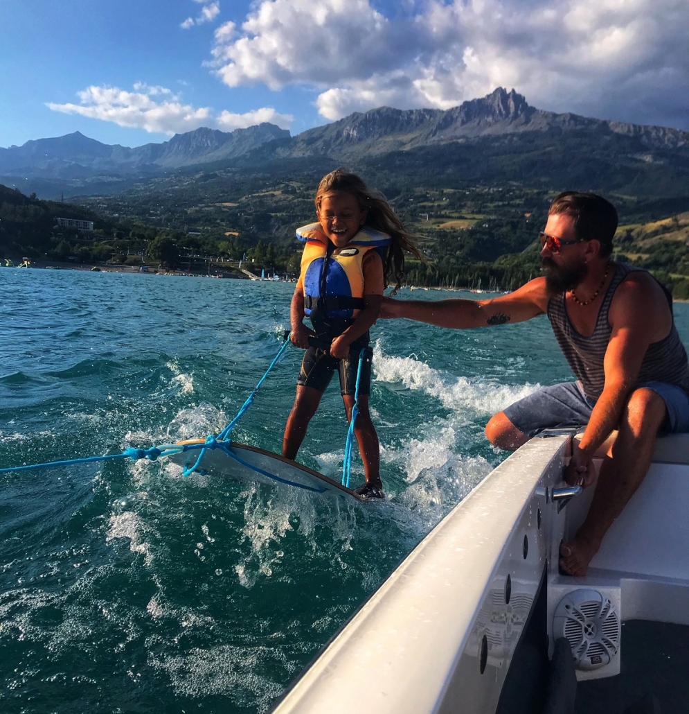 Baby Ski sur le lac de Serre Ponçon