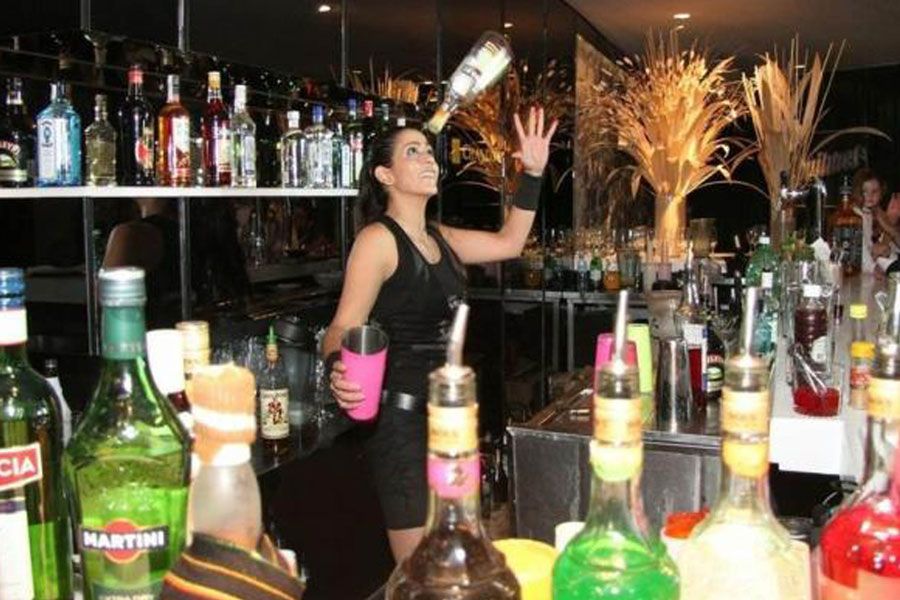Tournée des bars à Barcelone + entrée en Boite - EVG, EVJF