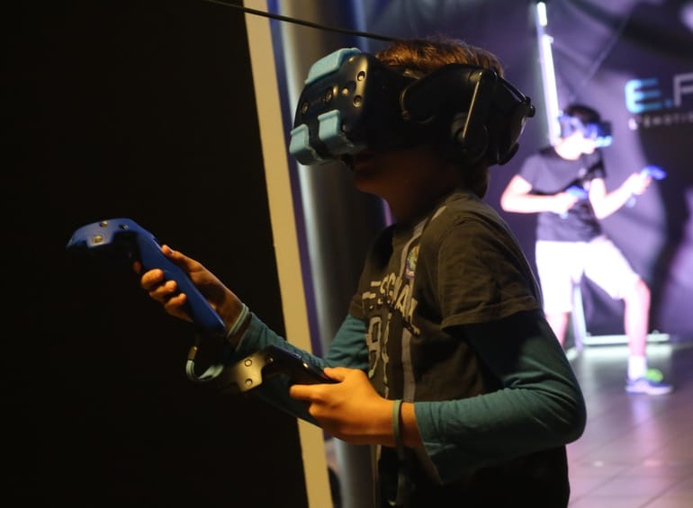 Jeux de tir et shooting en réalité virtuelle à Annecy