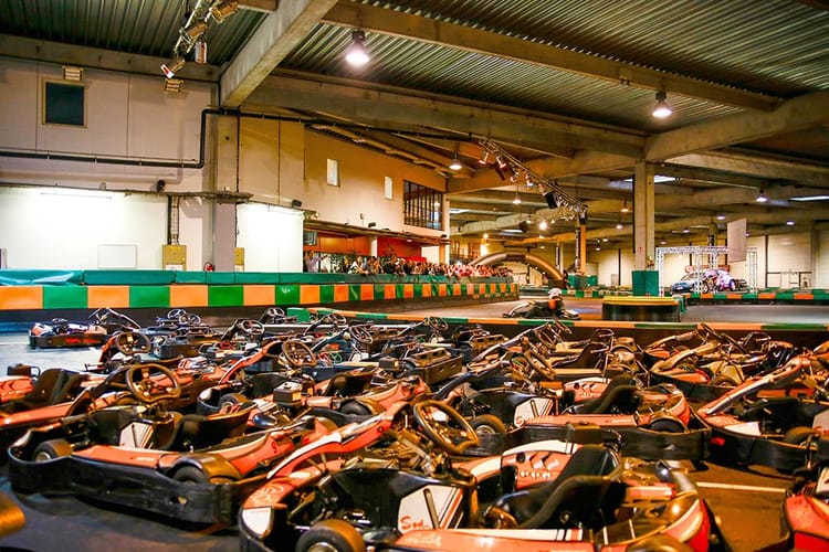 Karting à Argenteuil - Karting indoor Val d'Oise pour Teambuilding
