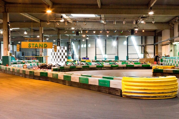 Karting à Argenteuil - Karting indoor Val d'Oise pour Teambuilding