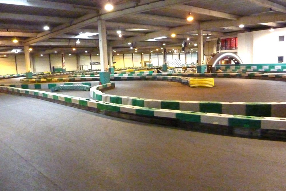 Karting à Argenteuil - Karting indoor Val d'Oise pour Teambuilding