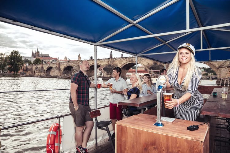Beer boat à Prague
