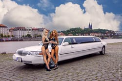 Tour en limousine à Prague - Hummer ou Lincoln