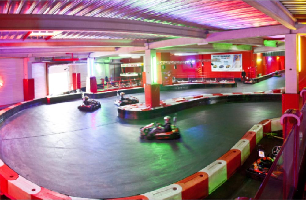 Piste de Karting Indoor à Conflans dans les Yvelines - 78