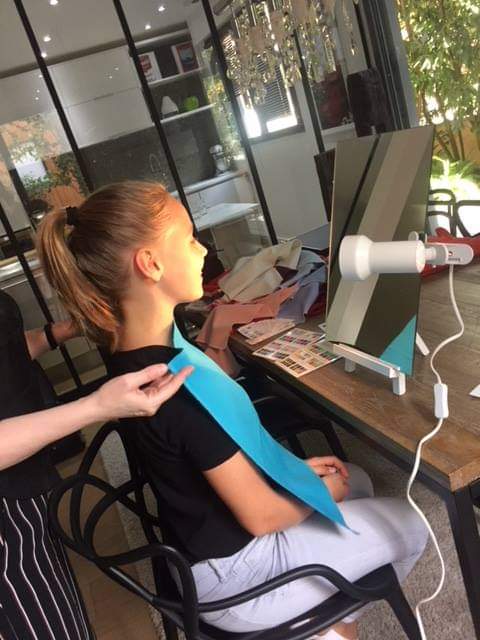 Ateliers stylistiques couleurs et Cours maquillage à Paris et proche région