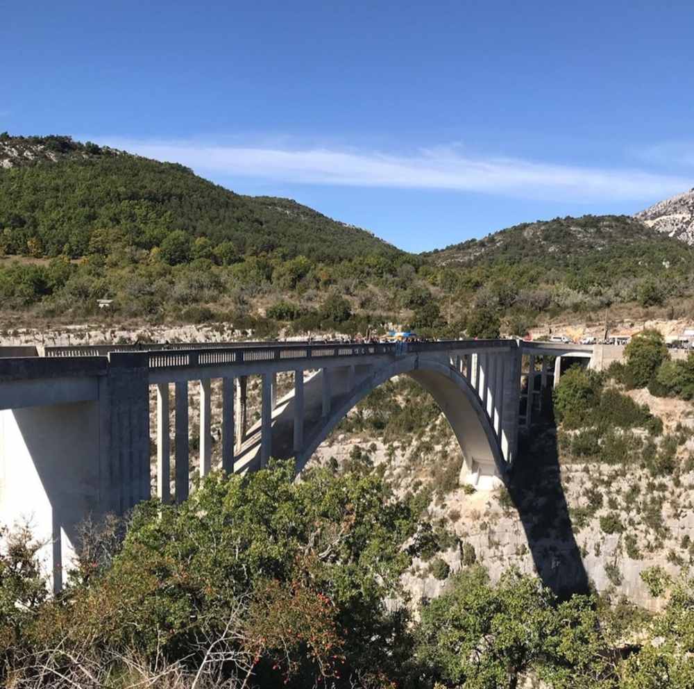 Saut à l'élastique au pont de l'Artuby dans les Gorges du Verdon 