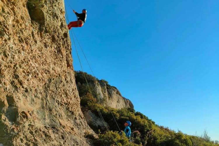 Escalade en falaise à Cassis au Cap Canaille