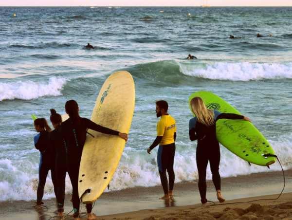 Cours de Surf à Barcelone