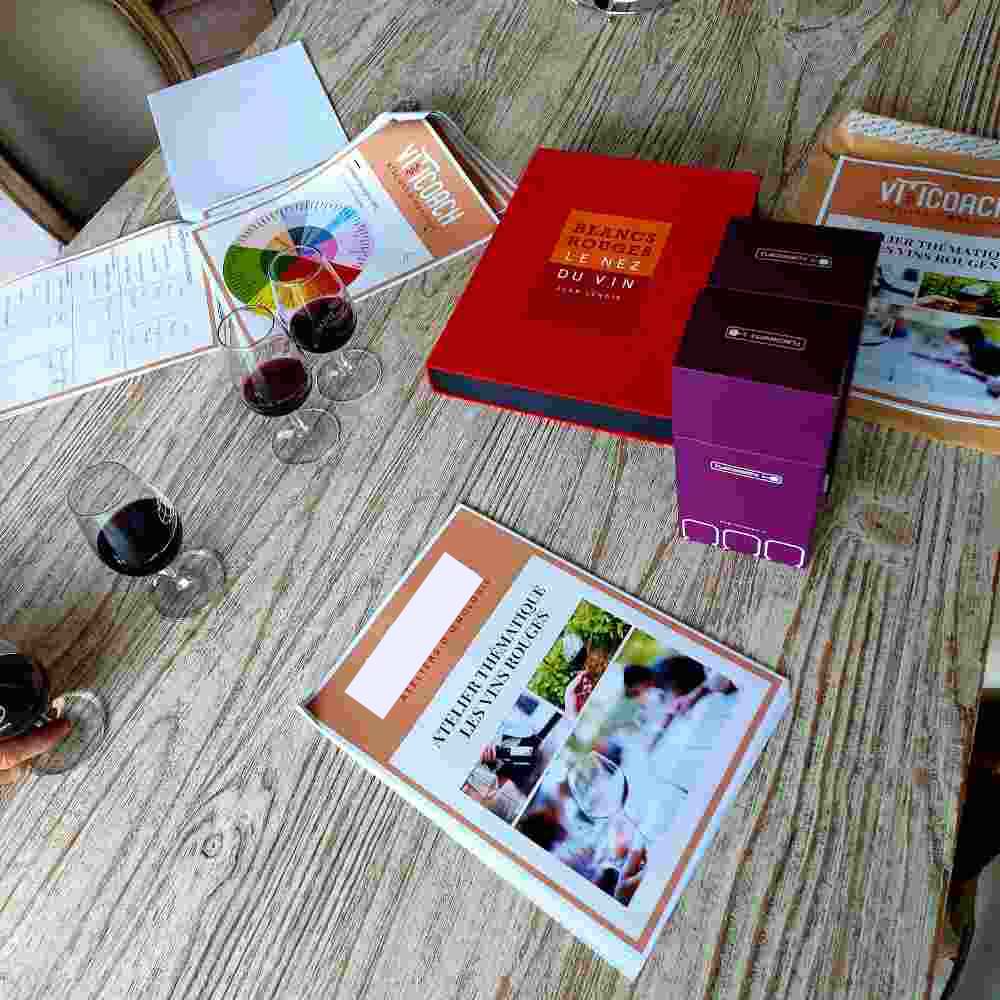 Initiation à la dégustation du vin à  Valence à domicile - Cours d'œnologie - Team Building 