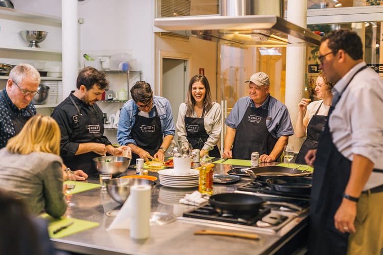 Cours de cuisine espagnol pour un EVG / EVJF à Barcelone