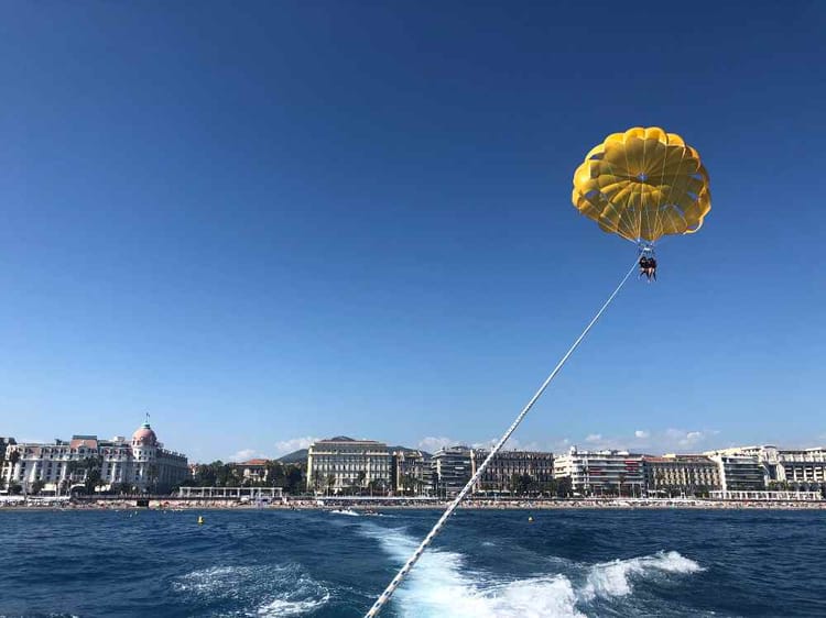 Parachute ascensionnel à Nice 