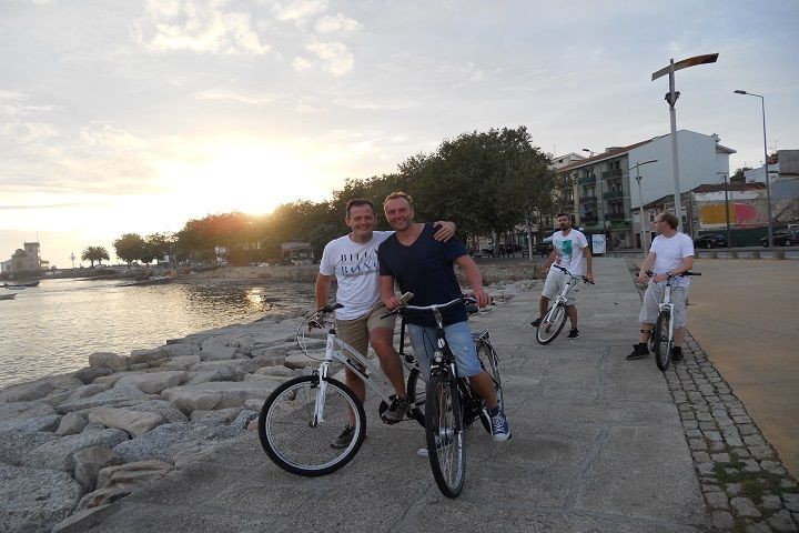 Visite guidée en vélo électrique à Porto