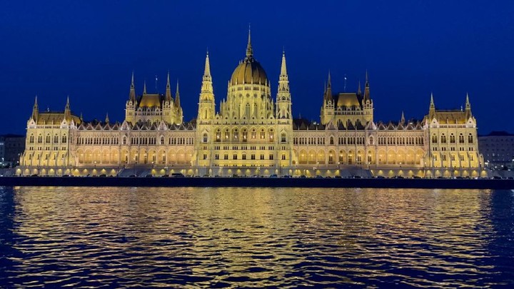 Apéro Croisière à Budapest en Bateau