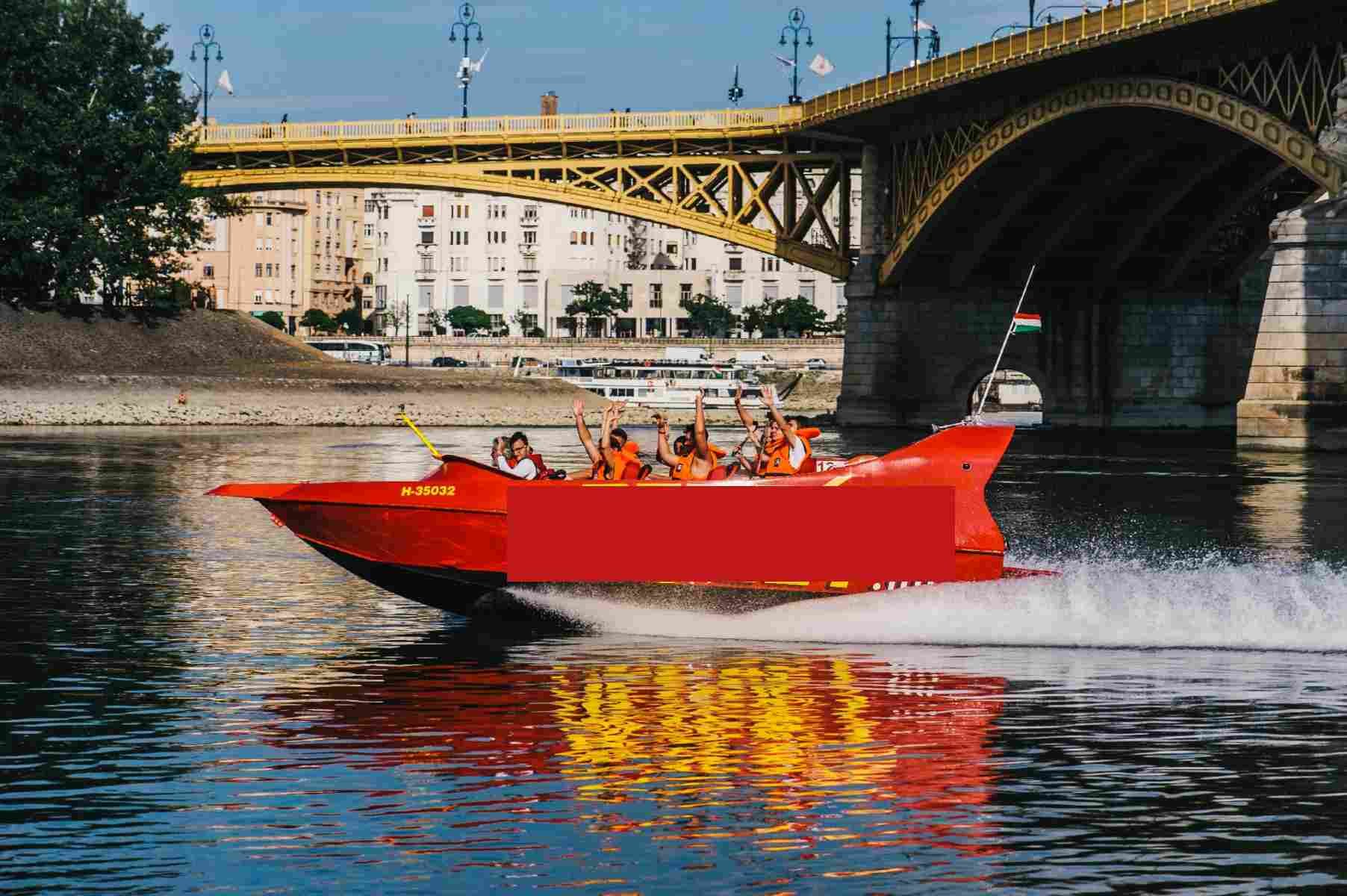 Speed boat Budapest - sur le Danube