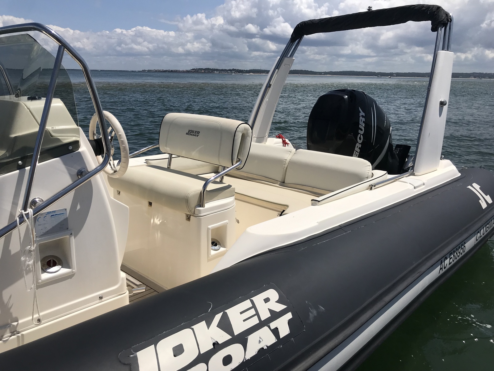 Location de bateau sans permis à Hyères - avec ou sans skipper