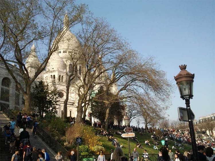 Chasse au Trésor à Montmartre, Place du Calvaire – Team building