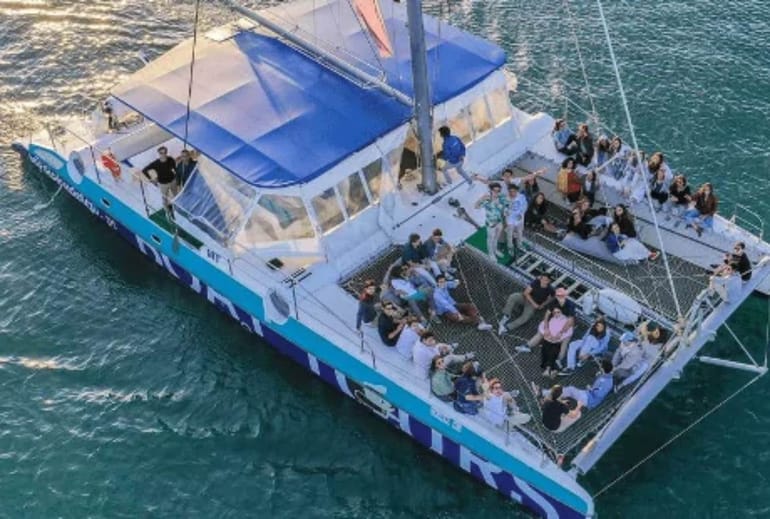 Excursion privé en catamaran à Lisbonne - EVG, EVJF - Teambuilding 