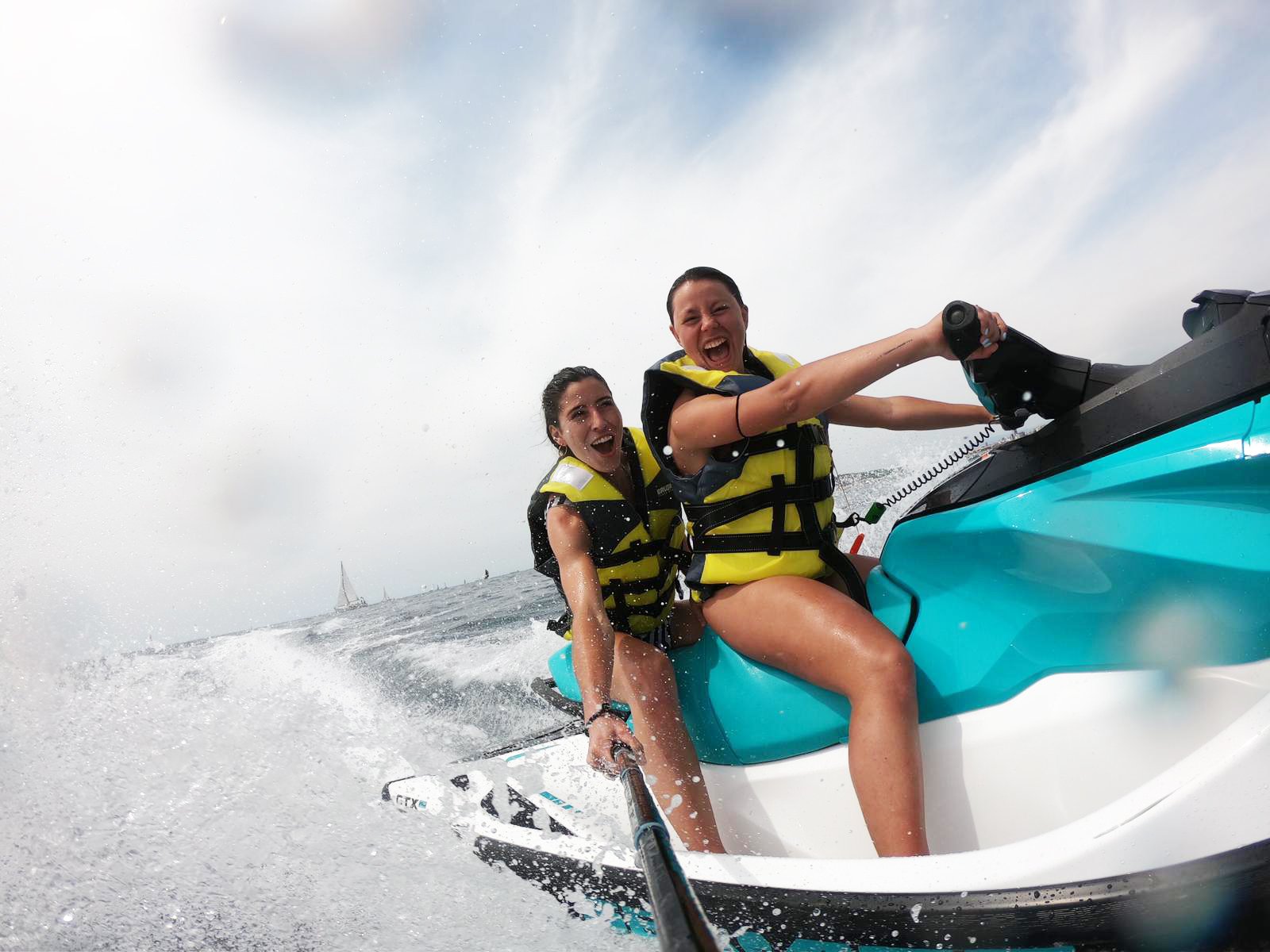 Jet ski à Barcelone avec permis / sans permis 