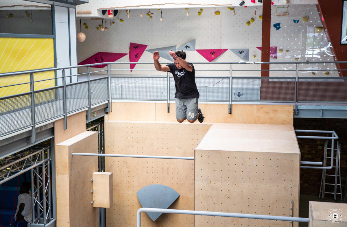 Parcours d'obstacles et activité ninja en intérieur à Pantin