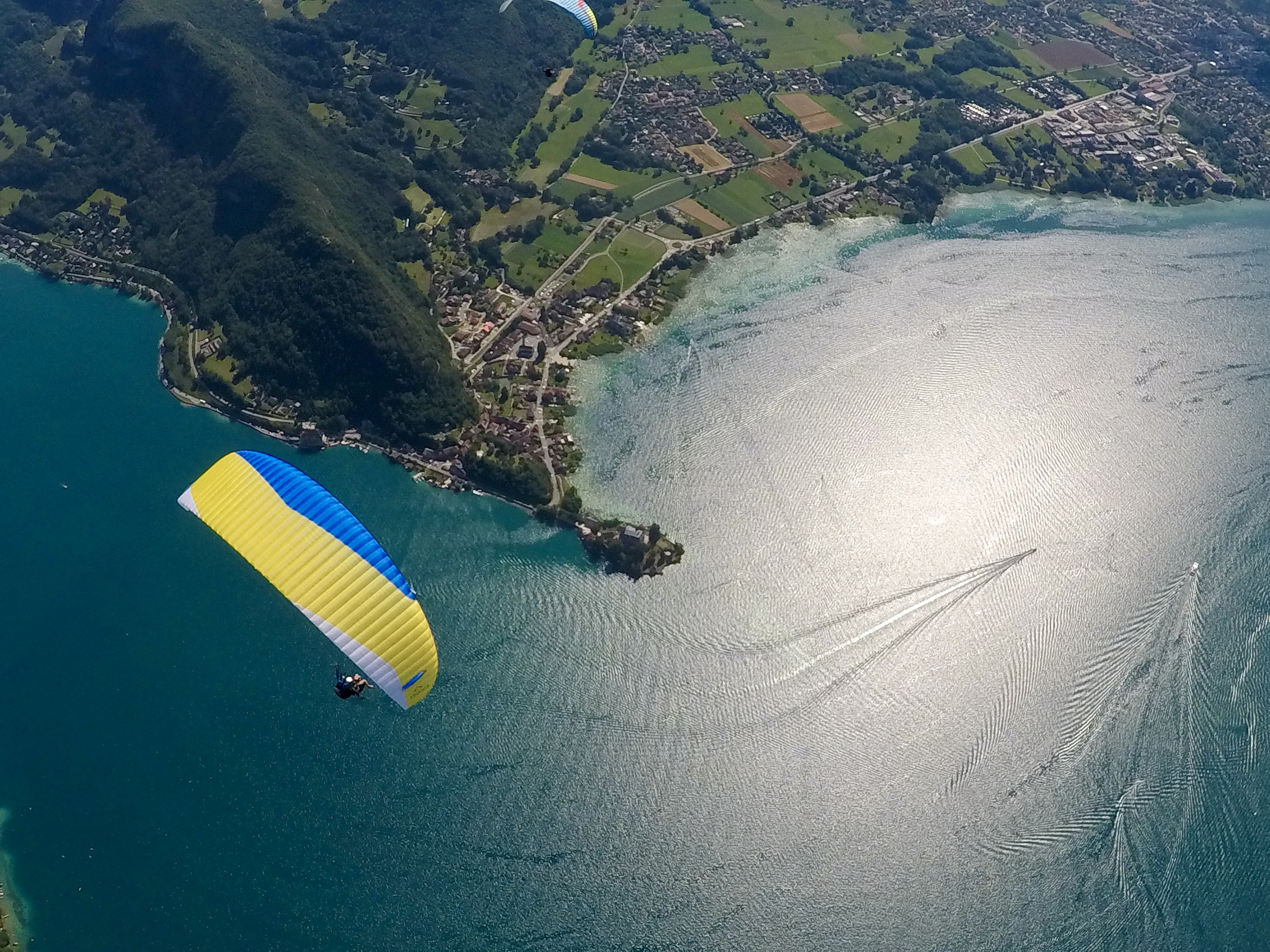 Baptème en Parapente sur le lac d'Annecy - Doussard
