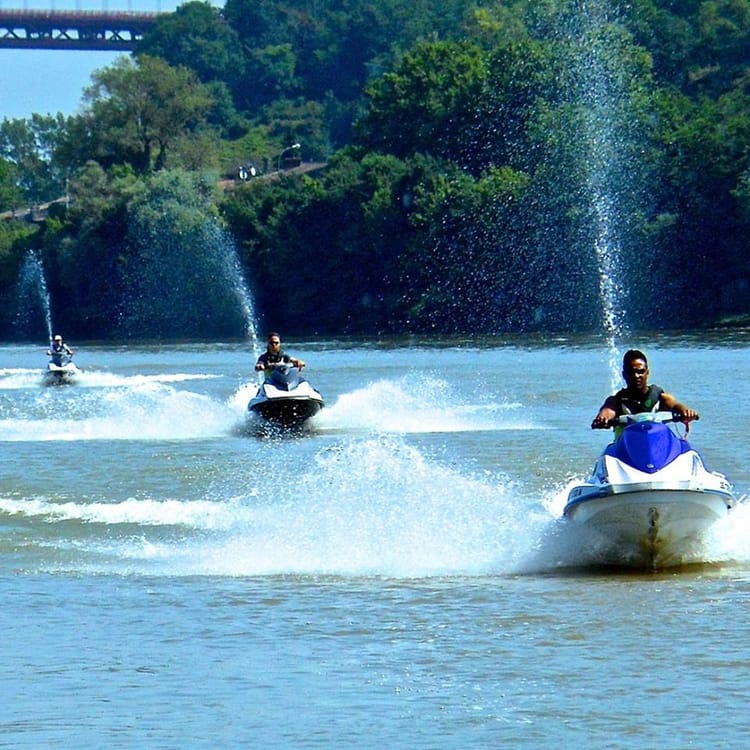 Randonnée Jet Ski et visite guidée -Bordeaux