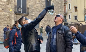 Jeu de piste + Tournée des bars à Barcelone - Bar crawl