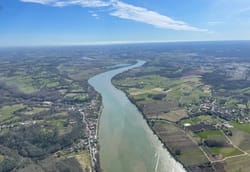 Vol en hélicoptère au-dessus de Bordeaux