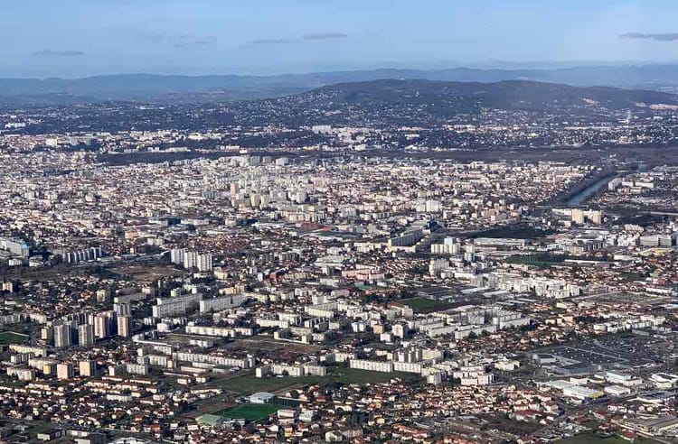 Vol en hélicoptère au départ de Miribel près de Lyon