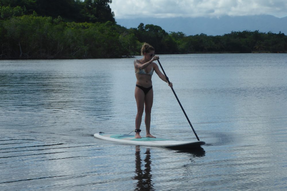 Excursion en stand up paddle mangrove et lagon à plage Babin