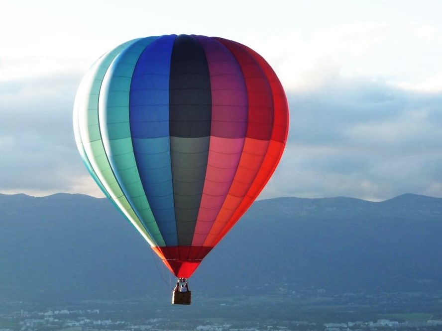 Vol en Montgolfière au-dessus des Alpes