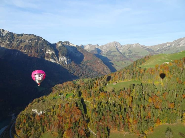 Vol en Montgolfière au-dessus des Alpes