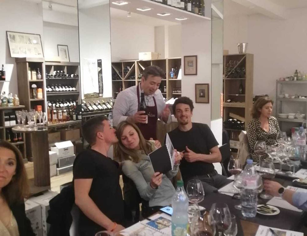 Atelier dégustation de vin et fromage à Annecy