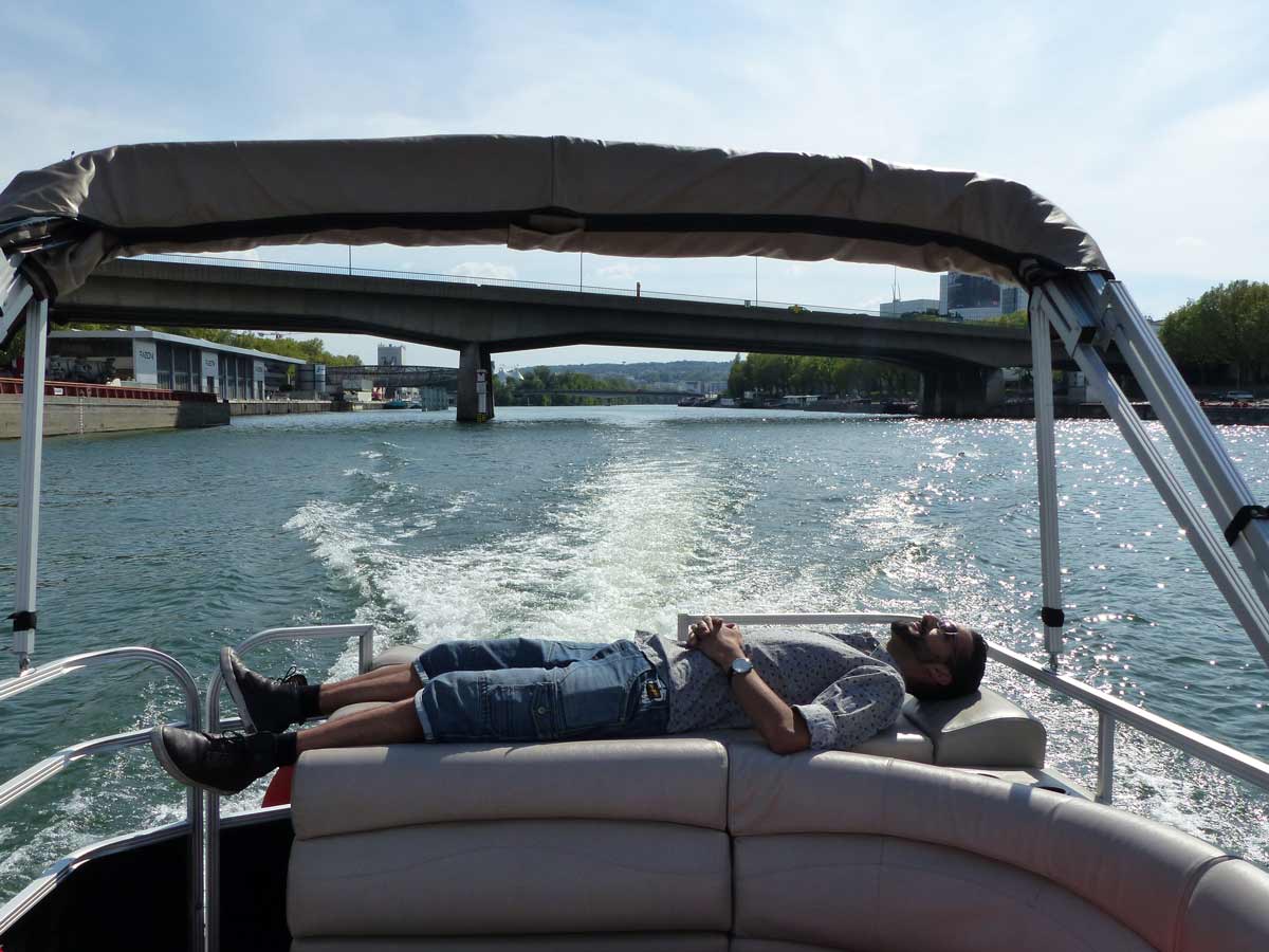 Croisière privée à Paris en petit comité sur la Seine